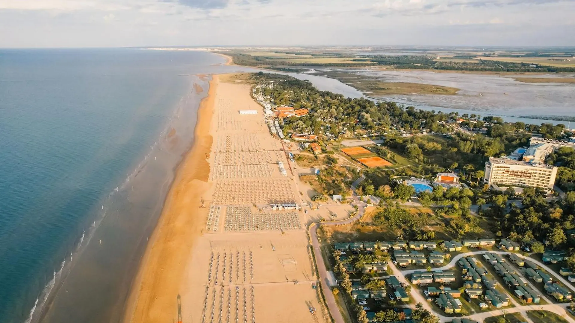 Studio In A Complex With 3 Swimming Pools Bibione Apartment